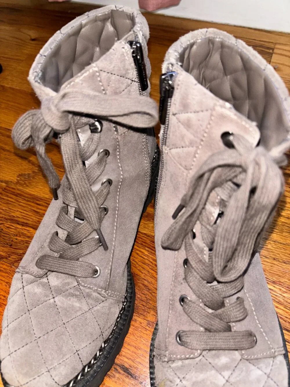 Vince Camuto • Drak Gray Lace Up Suede Boots